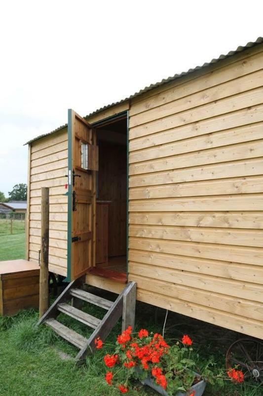 Отель Shepherdshuts-Southeast Ашфорд Экстерьер фото